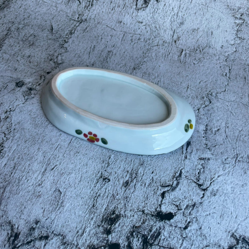 Oval plate (butterfly) | TATA Pottery