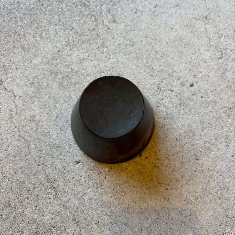 炭化焼き締め　湯呑み【石川3a】