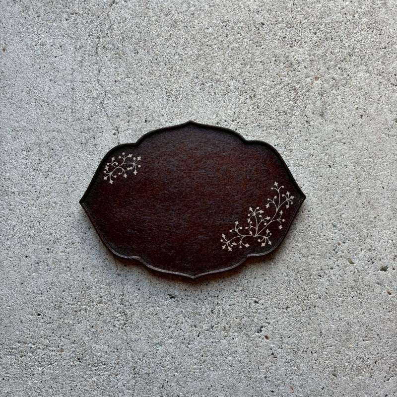 輪花皿　葉　上絵（カリフラワー）茶　中　和紙貼【6】