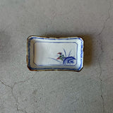 Corner-cut long square plate (flower)｜TATA Pottery