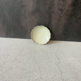 [Used for photography / 10% off] Madara Karatsu Ring Flower Small Plate | Kentaro Kiln (Karatsu ware)