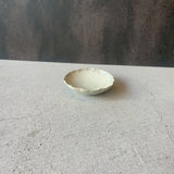 [Used for photography / 10% off] Madara Karatsu Ring Flower Small Plate | Kentaro Kiln (Karatsu ware)