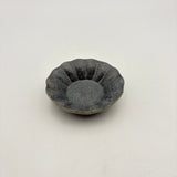 Deep flower dish, small, gray glaze | Furuya Pottery (Shigaraki ware) [Furu20]