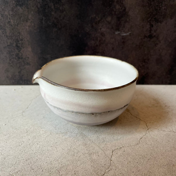 色のうつわ 片口【TN5】