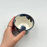 そば猪口（菊花紋）【五香屋13】