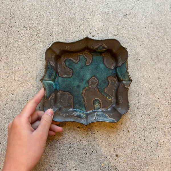 4トンガリ　M　青黒【FJ8b】