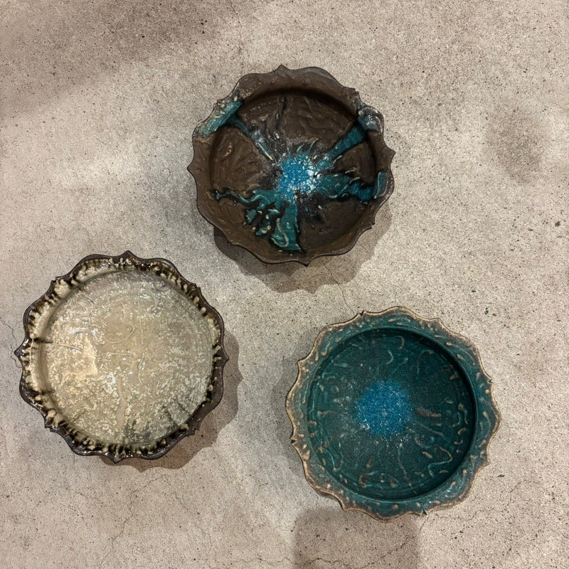 稜花鉢 M（青、青黒、白）【FJ30】