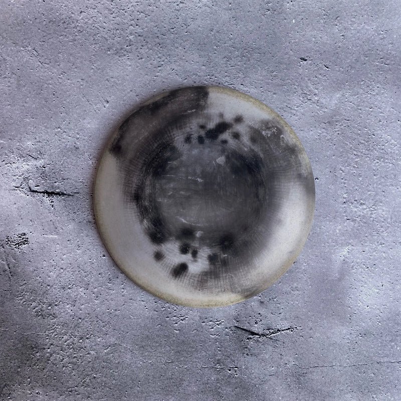 炭化焼き締め 7寸皿 - Image #3