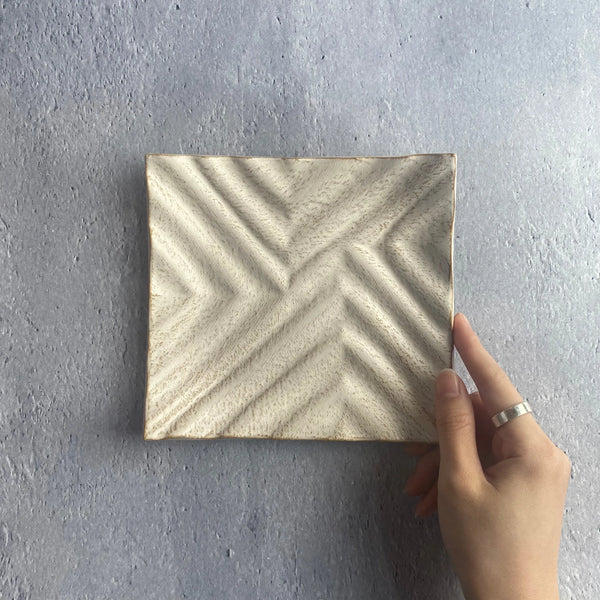 波紋角皿　鳥ノ子釉 - Image #4