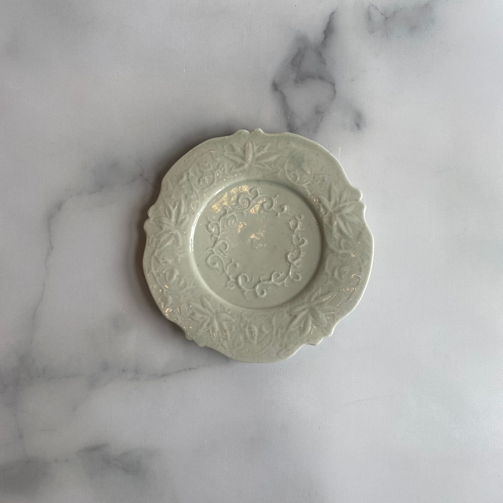 青磁茶碗（鈴木大弓）Celadon Porcelain Tea Bowl（Hiroyumi