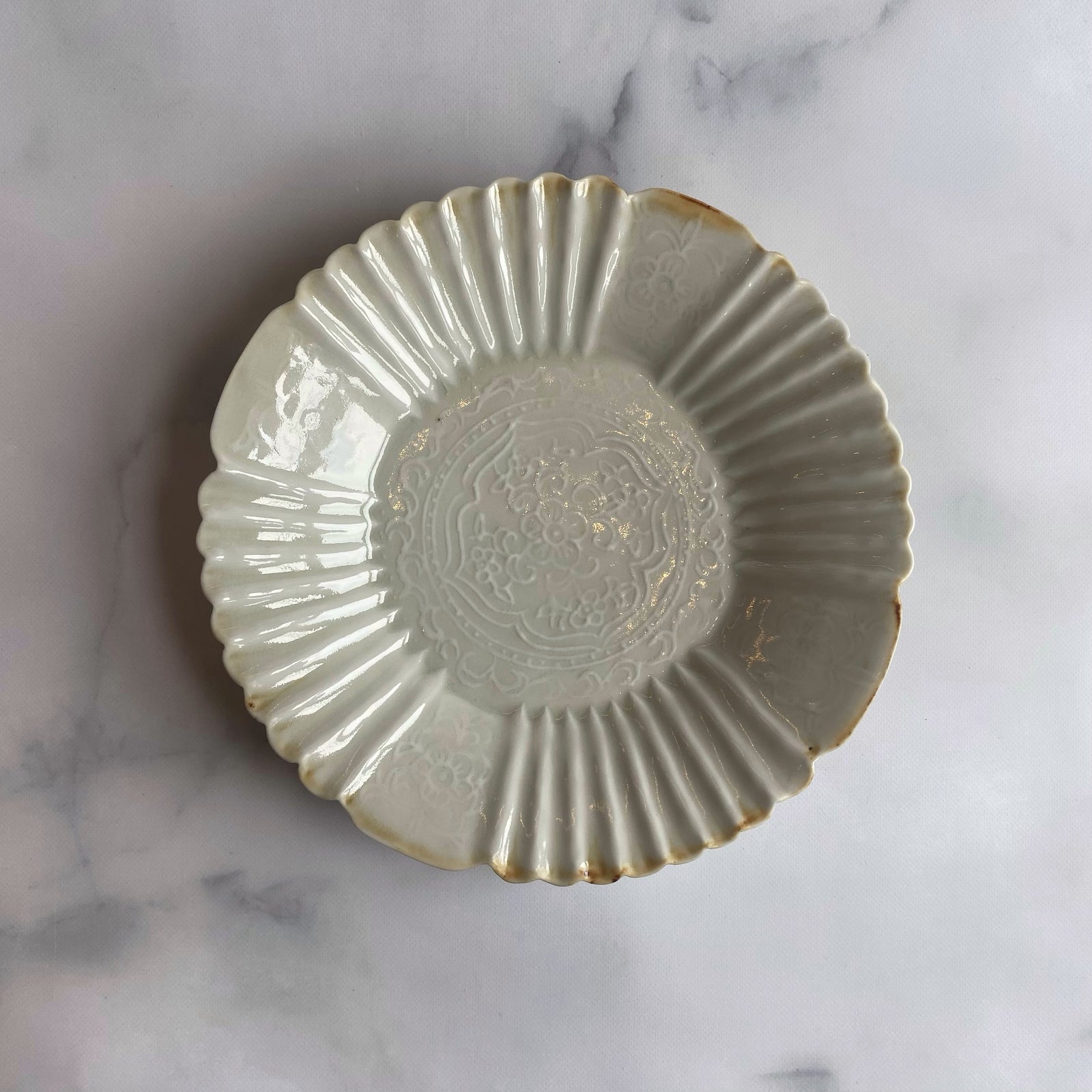 作家 前田麻美 灰青釉 輪花 7寸皿 – nokaze｜陶器、和食器、うつわの通販