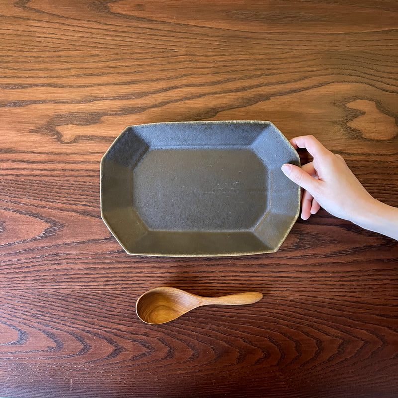 Furuya Seitosho Octagonal Plate Small Rust Glaze