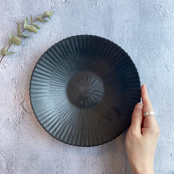 shallow bowl / M / charcoal black - Image #5