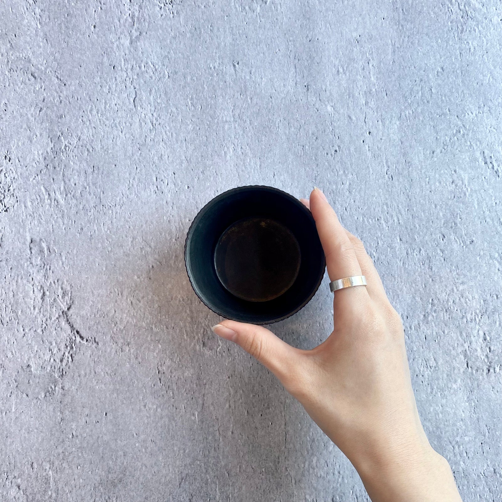 希少 Adriano Colombo 子ども そり 置物 陶器 イタリア製 作家 飛松灯器 sections / 蕎麦猪口 / charcoal black【5】 – nokaze