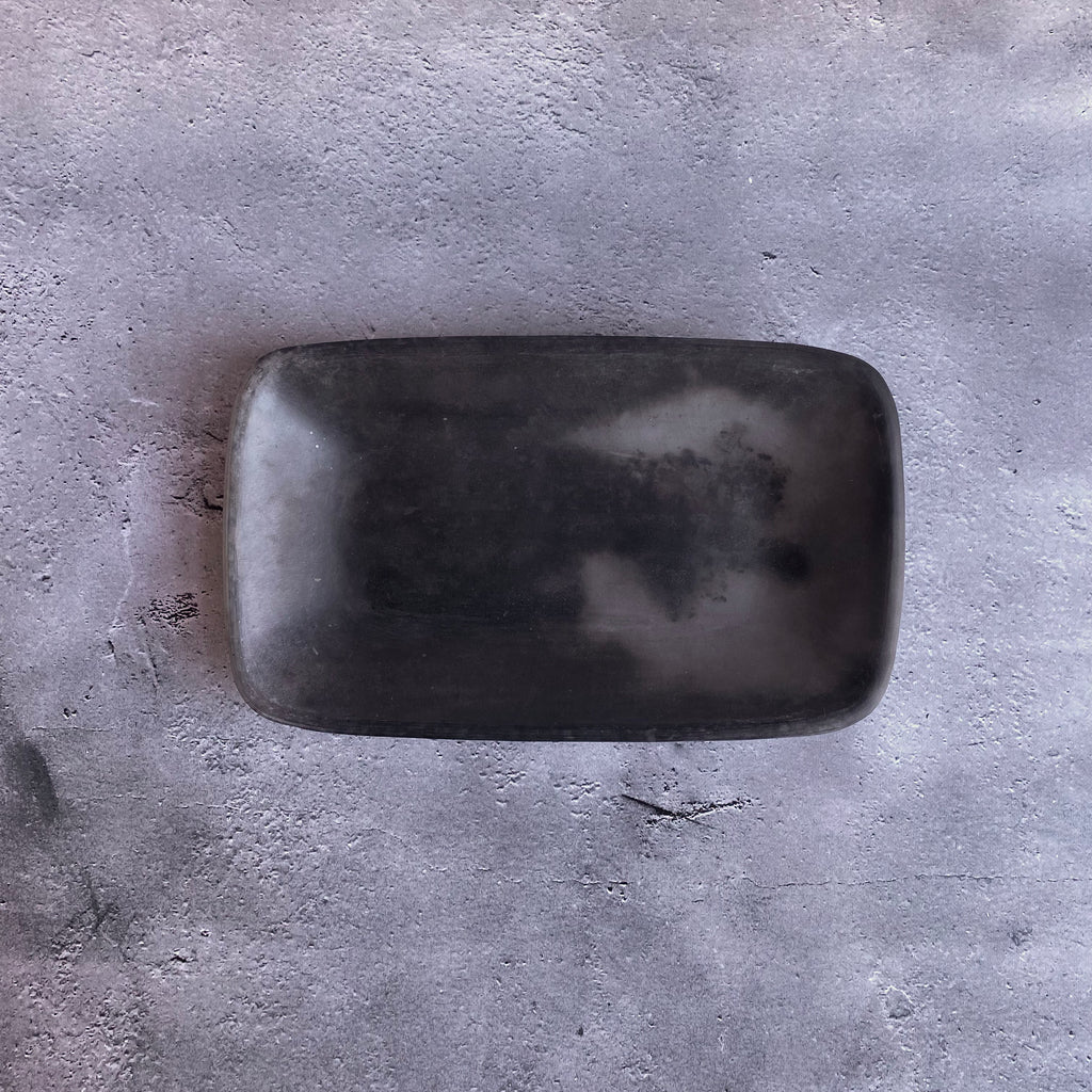 炭化焼き締め 角鉢|作家 石川裕信 – nokaze|陶器、和食器、うつわの通販 炭化焼き締め 角鉢|作家 石川裕信 – nokaze|陶器、和食器、うつわの通販