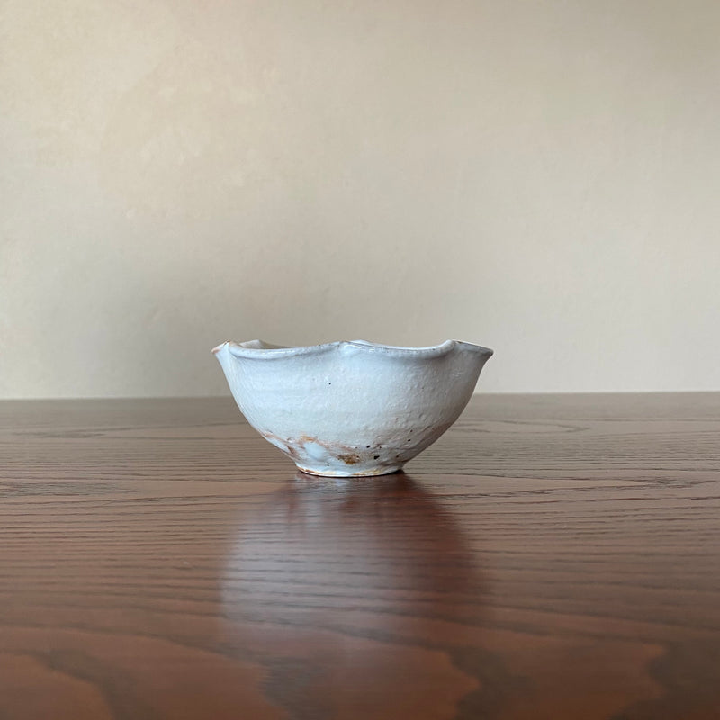 Furuya Pottery, Ring Flower Bean Bowl, Iron Scattering