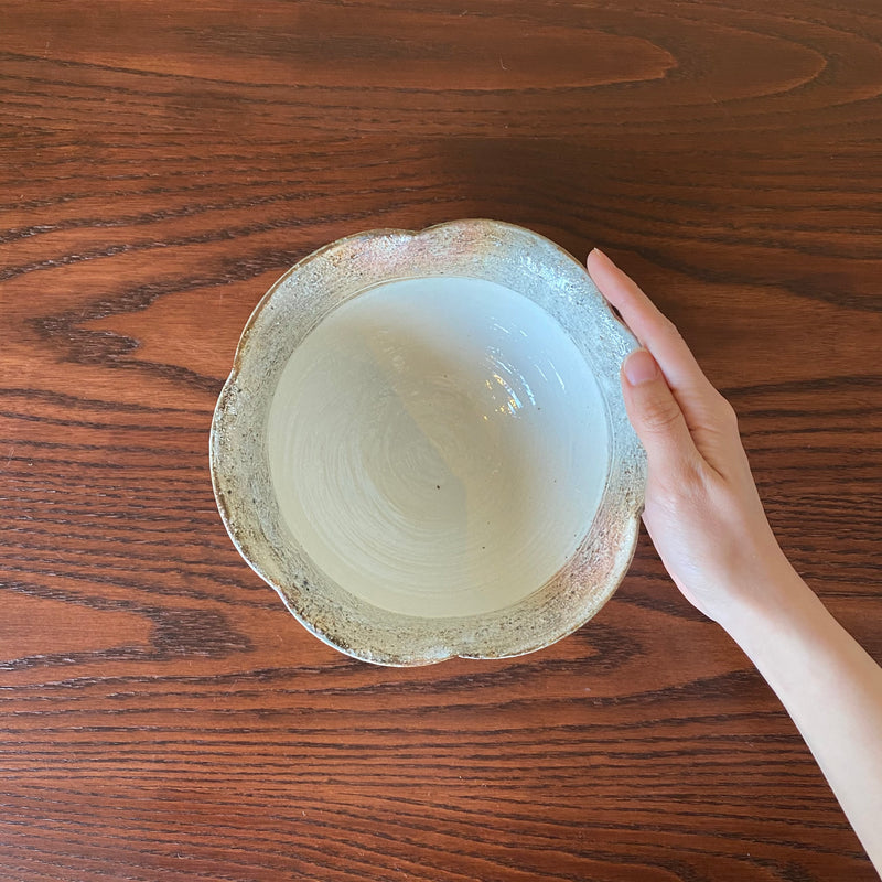 Furuya Pottery 6-inch flower bowl with coarse rim