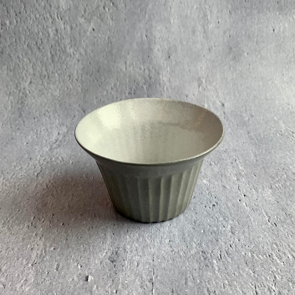 作家 飛松灯器 shave / 小鉢 /gray【6】 – nokaze｜陶器、和食器
