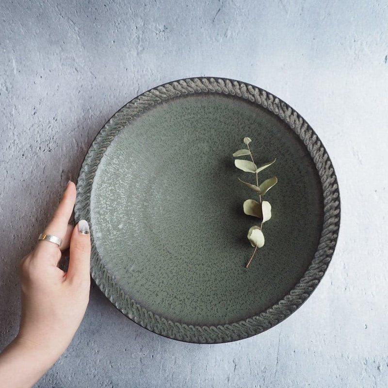 しのぎ ナローリム皿 大 緑 - nokaze｜陶器、和食器、うつわの通販