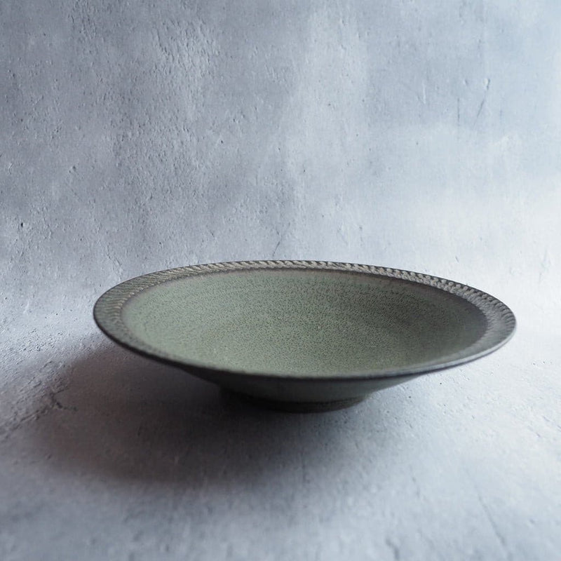 しのぎ ナローリム皿 大 緑 - nokaze｜陶器、和食器、うつわの通販